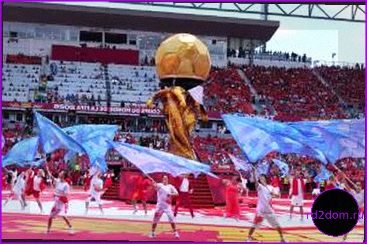 Курьез с гигантским кубком на церемонии открытия Чемпионата мира в Канаде