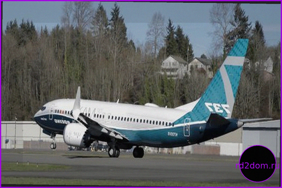 Boeing: Младшая модель линейки 737 MAX получила разрешение на эксплуатацию